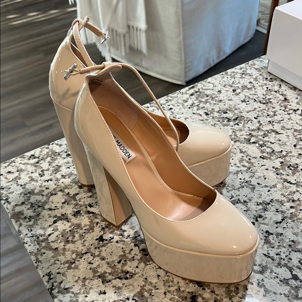 Steve Madden Nude Platform Heels